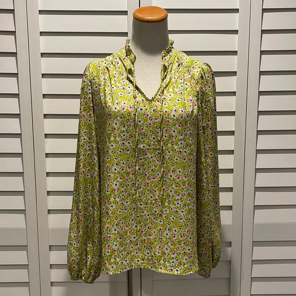 Beautiful printed long Sleeve Blouse with ruffle in color - Picture 1 of 9